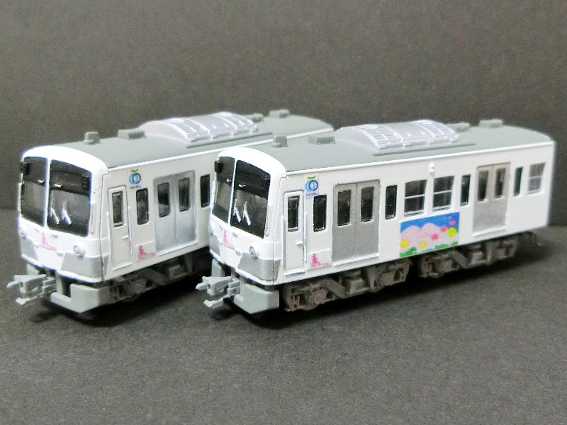 「西武鉄道新101系(白色・春)」車両全体像 「西武鉄道新101系(白色・春)」車両全体像