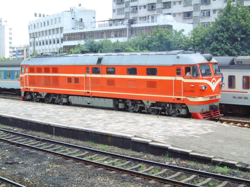 「中国鉄路 東風4D形(実車)」車両全体像 「中国鉄路 東風4D形(実車)」車両全体像