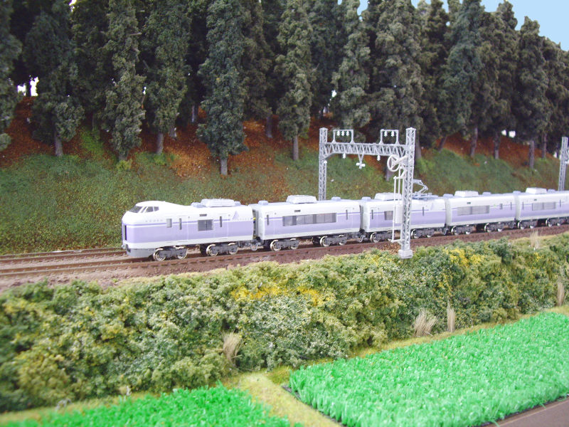 「E351系」編成像 「E351系」編成像