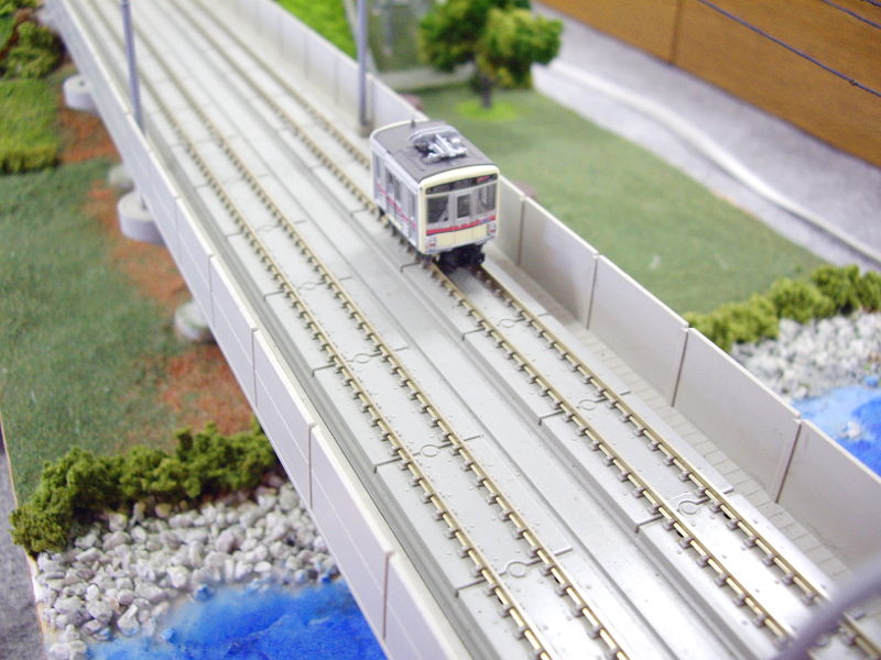 ち、ちっこい… ち、ちっこい…