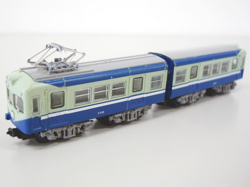 「富士急行5700形」車両全体像 「富士急行5700形」車両全体像