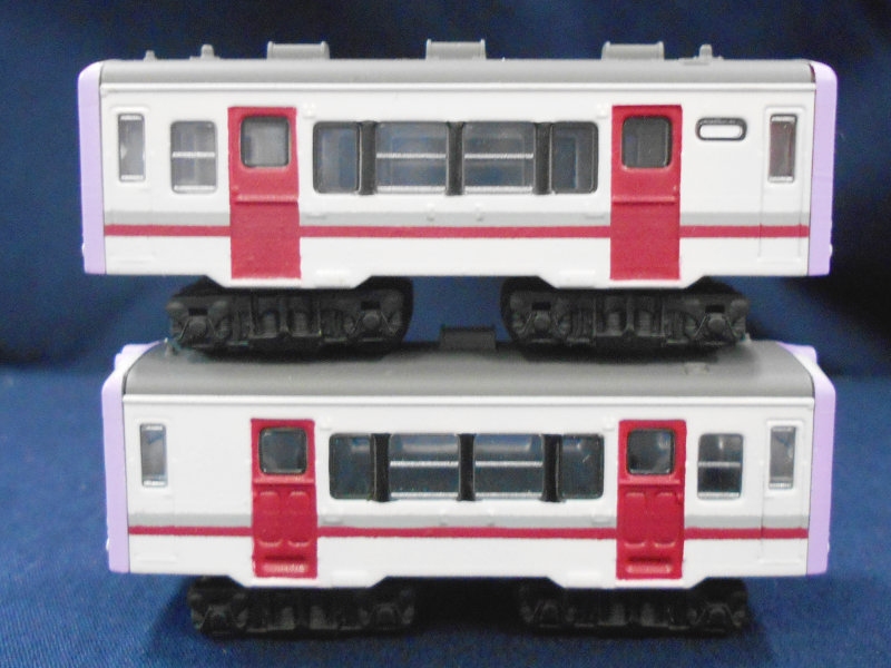 「JR東日本キハ52形・秋田リレー号色(ウソ電)」車両全体像 「JR東日本キハ52形・秋田リレー号色(ウソ電)」車両全体像