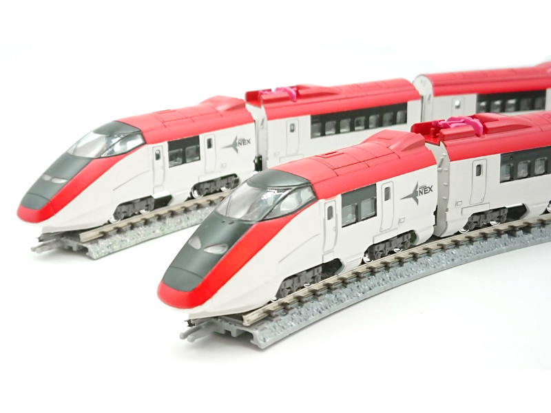 「JR東日本E3系成田エクスプレス」車両全体像 「JR東日本E3系成田エクスプレス」車両全体像