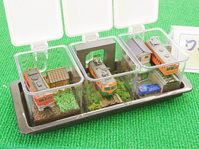 ケースは調味料入れです♪ ケースは調味料入れです♪