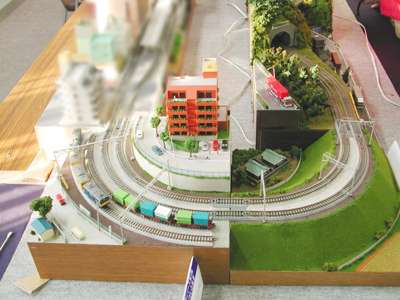 都会と田舎がごっちゃ混ぜ 都会と田舎がごっちゃ混ぜ