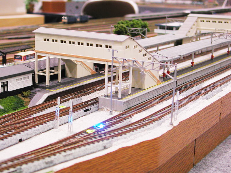 「まりりん」隊員作のJR中央本線「高尾」駅モジュールレイアウト 「まりりん」隊員作のJR中央本線「高尾」駅モジュールレイアウト
