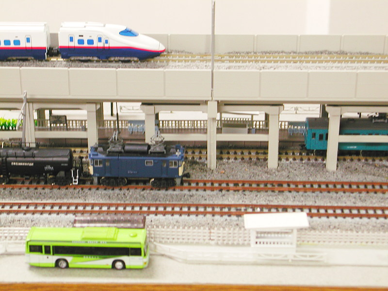 「B.B.」隊員作の熊谷駅付近風DCCモジュールレイアウト 「B.B.」隊員作の熊谷駅付近風DCCモジュールレイアウト