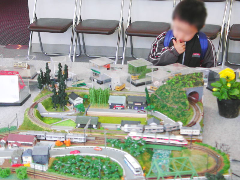 指をくわえるほど… 指をくわえるほど…