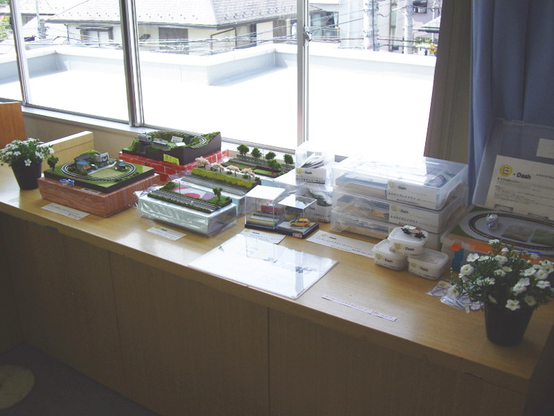 3階の会場入口右側は「B-Dash」の展示コーナー 3階の会場入口右側は「B-Dash」の展示コーナー