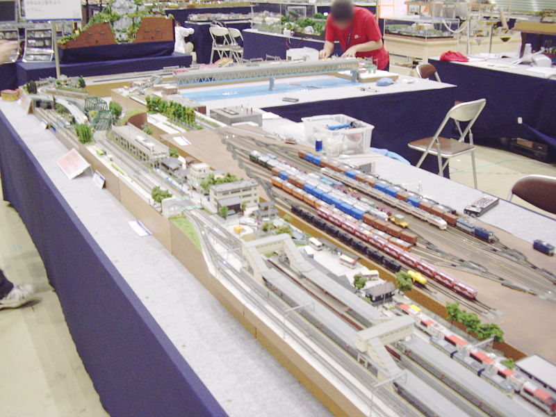 大規模なDCC集合式レイアウト 大規模なDCC集合式レイアウト