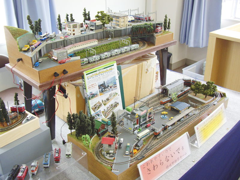 入口はミニレイアウト展示コーナー 入口はミニレイアウト展示コーナー