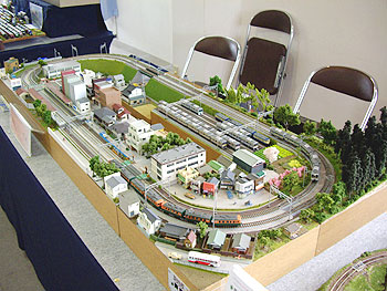 真ん中は集合式レイアウト展示コーナー 真ん中は集合式レイアウト展示コーナー