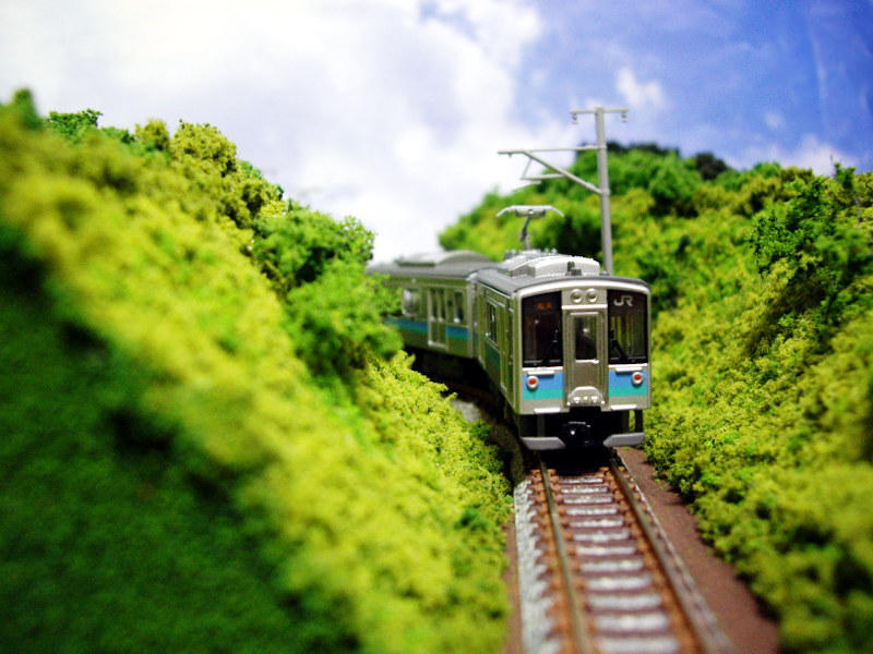 新作の大糸線風「切り通し」モジュール 新作の大糸線風「切り通し」モジュール