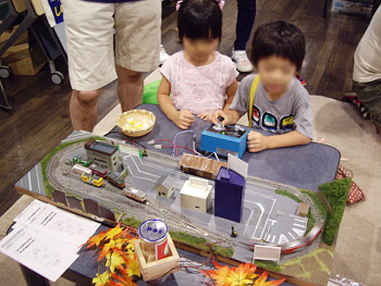 体験運転コーナーはキッズに人気♪ 体験運転コーナーはキッズに人気♪