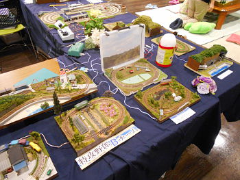 裏側は小型レイアウトなどを展示 裏側は小型レイアウトなどを展示