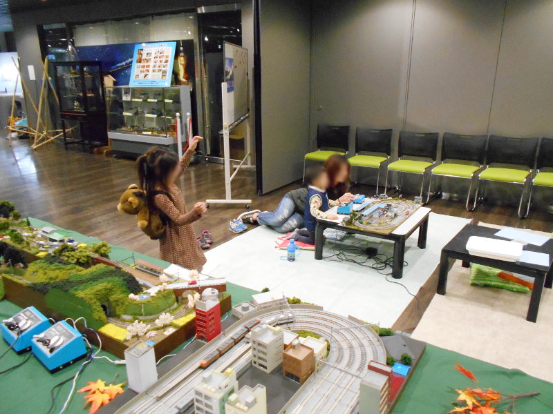 好評の「こたつランド」 好評の「こたつランド」