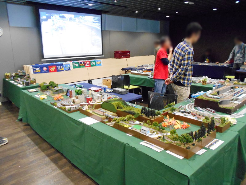 中央はBチームの展示コーナー 中央はBチームの展示コーナー