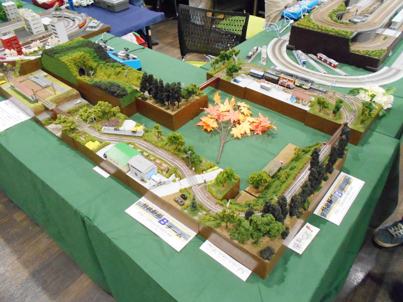 「まりりん」隊員の組立式単線レイアウト 「まりりん」隊員の組立式単線レイアウト