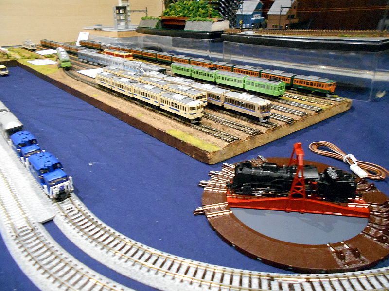 奥側はJR・国鉄の車両を展示 奥側はJR・国鉄の車両を展示