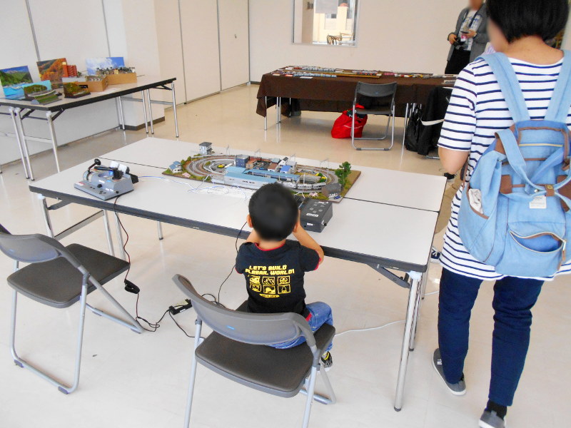 キッズの楽園「運転体験」コーナー キッズの楽園「運転体験」コーナー