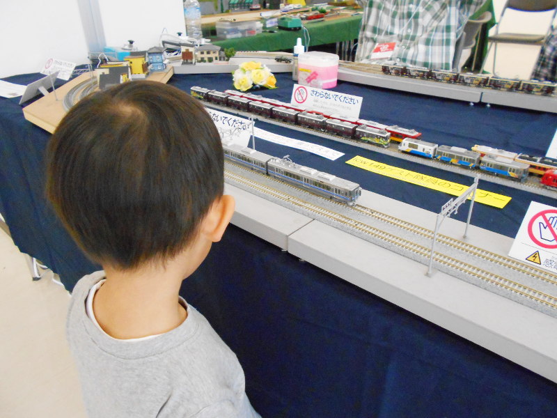 笑顔で「楽しいねぇ~♪」と大コーフン★ 笑顔で「楽しいねぇ~♪」と大コーフン★