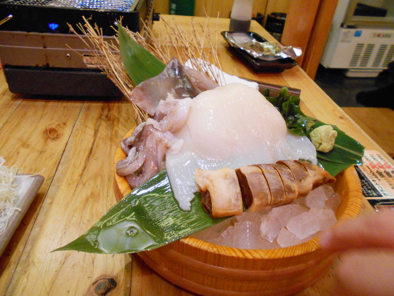 イカ、まいう~~♪ イカ、まいう~~♪