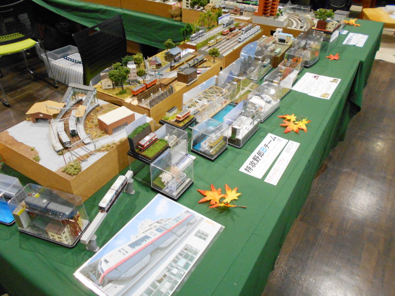 アーカイブコーナー(左奥裏) アーカイブコーナー(左奥裏)