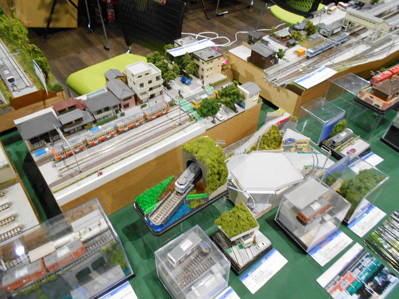 過去のジオラマ類も展示 過去のジオラマ類も展示