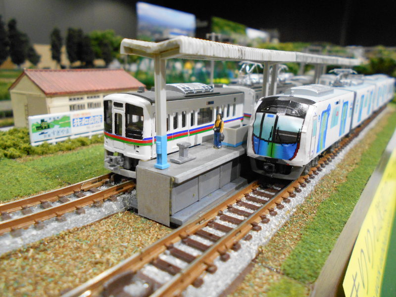 仮貼付けなので、お顔がボッコボコ 仮貼付けなので、お顔がボッコボコ