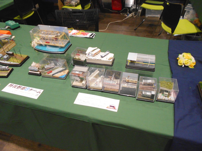 「AVE」「S.F」隊員の区画 「AVE」「S.F」隊員の区画