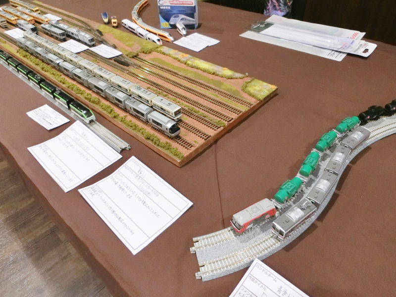 会場右側は「ゲスト展示」コーナー 会場右側は「ゲスト展示」コーナー