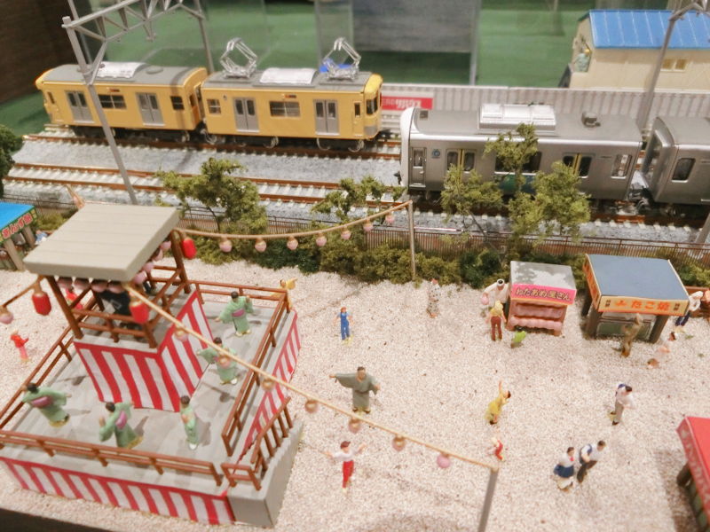 「まりりん」隊員の盆踊りレイアウト 「まりりん」隊員の盆踊りレイアウト