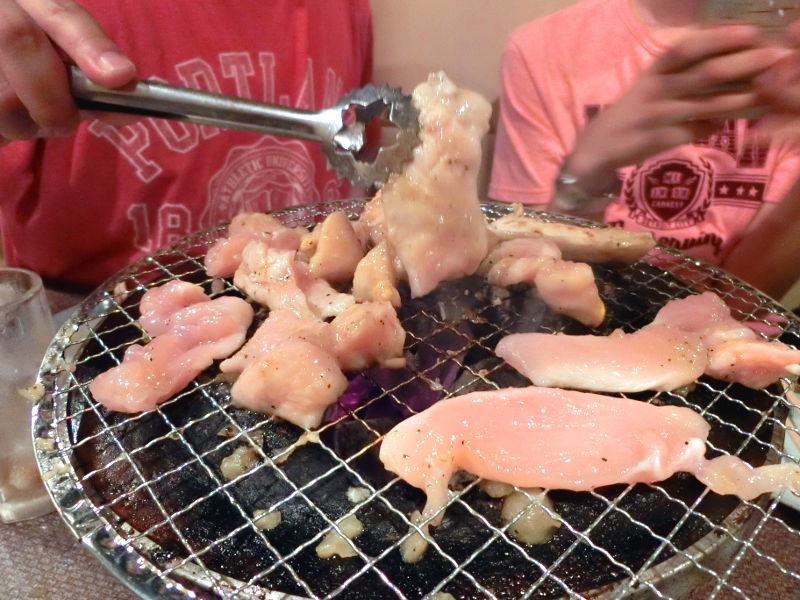 「焼鳥の鉄人」で、ひたすら焼いて食う★ 「焼鳥の鉄人」で、ひたすら焼いて食う★