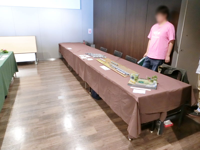 会場右側はゲスト展示コーナー 会場右側はゲスト展示コーナー