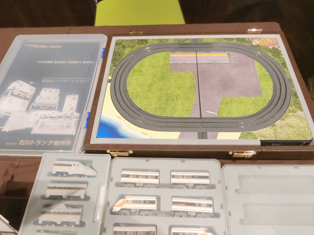 ミニレイアウトが収納できる木製トランク等も製作 ミニレイアウトが収納できる木製トランク等も製作