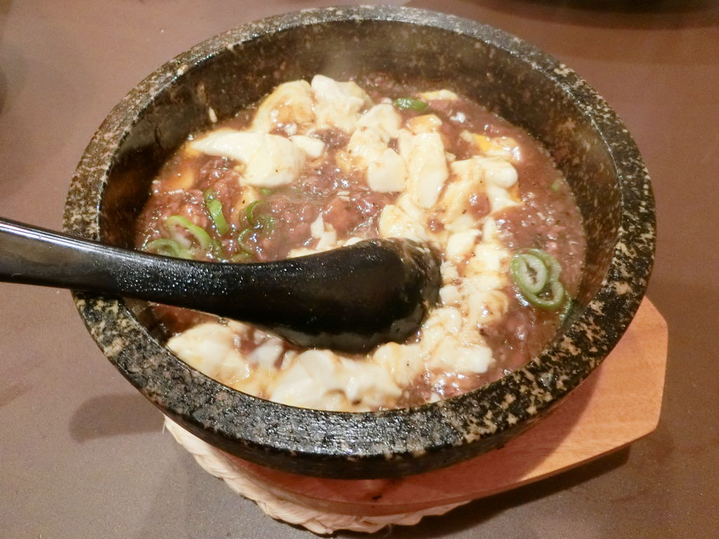 東順永の絶品「石鍋麻婆豆腐」 東順永の絶品「石鍋麻婆豆腐」