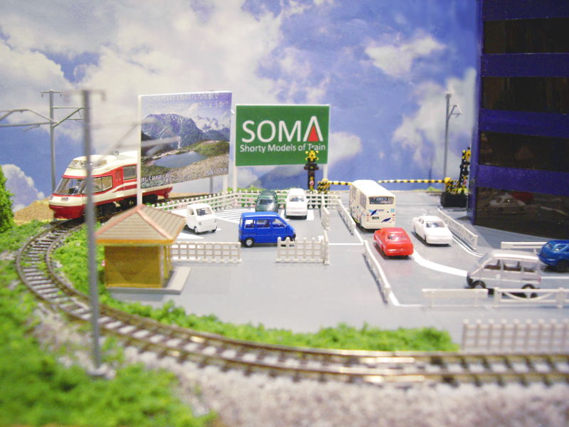 駅横の駐車場の風景 駅横の駐車場の風景