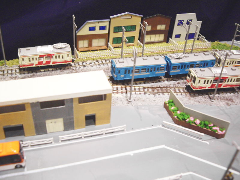 駅裏の車庫の風景 駅裏の車庫の風景