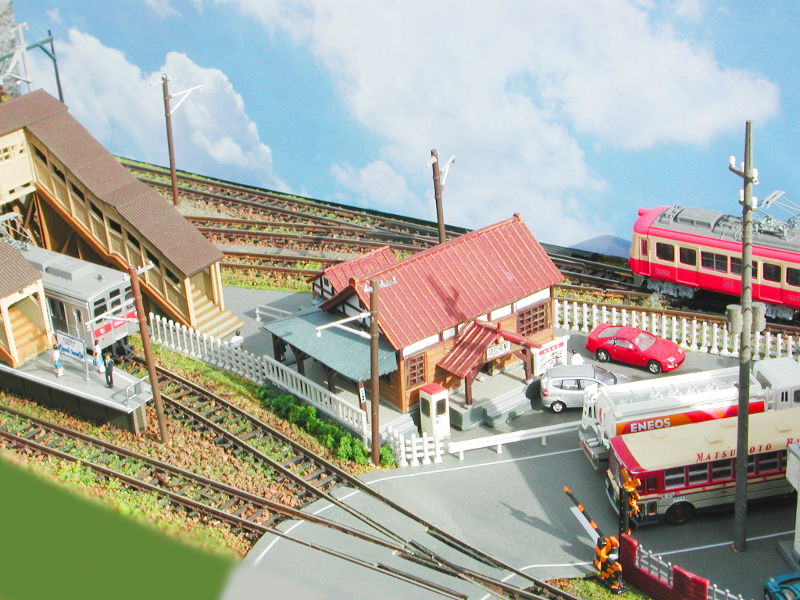 駅前を望む 駅前を望む