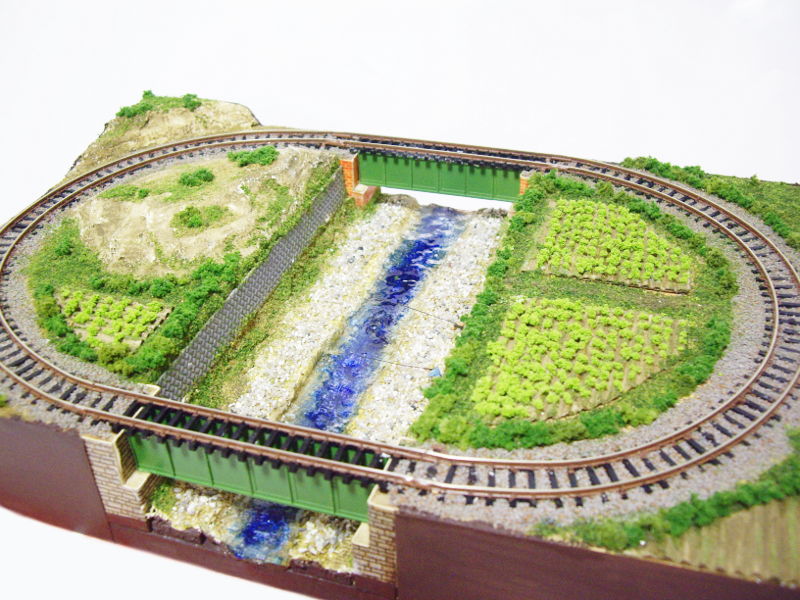 「川と鉄橋」レイアウト全景 「川と鉄橋」レイアウト全景