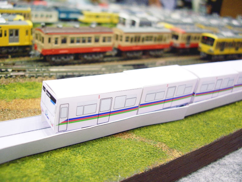 「西武鉄道8500系レオライナー」編成全体像 「西武鉄道8500系レオライナー」編成全体像